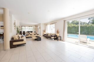  Maison  vendre 6 pices 185 m