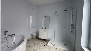  Appartement à louer 3 pièces 92 m²