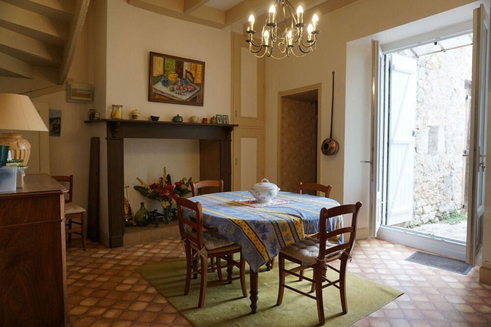Maison de village avec jardin