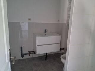  Appartement à louer 3 pièces 82 m²