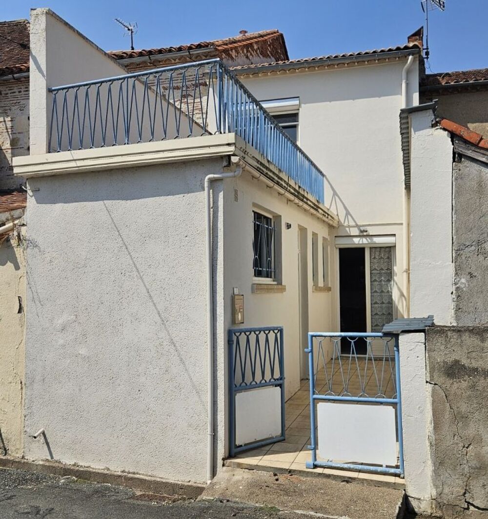 Vente Maison Maison de village rénovée avec 2 garages Lafitte sur lot