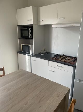  Appartement à louer 3 pièces 57 m²