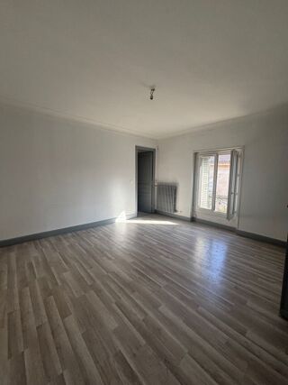  Appartement à louer 3 pièces 50 m²