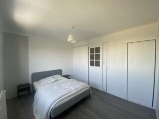  Appartement à louer 3 pièces 68 m²