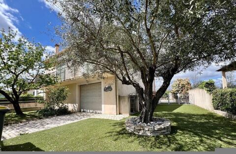   Maison R+1 piscine Maison - 7 pice(s) - 157 m