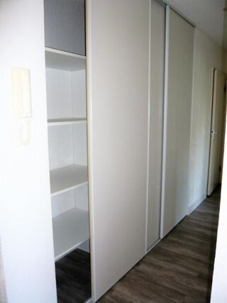  Appartement à louer 3 pièces 62 m²