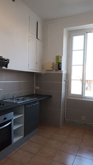  Appartement à louer 3 pièces 44 m²