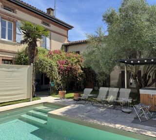  Maison à vendre 15 + pièces 476 m²