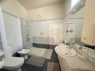  Maison à vendre 7 pièces 247 m²