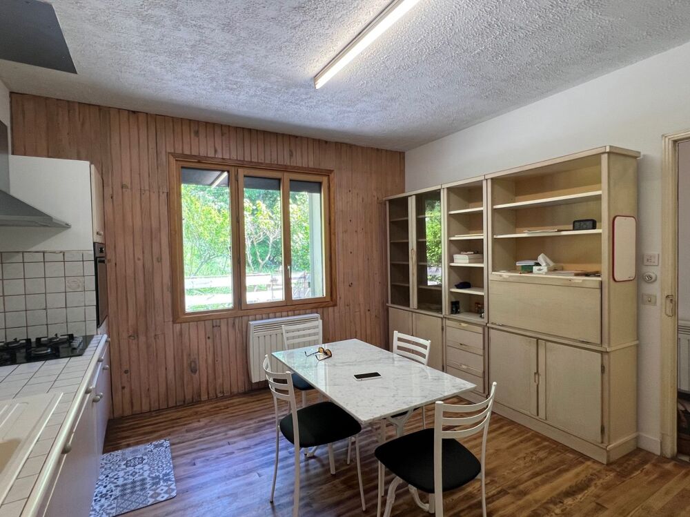 Maison avec jardin et garage