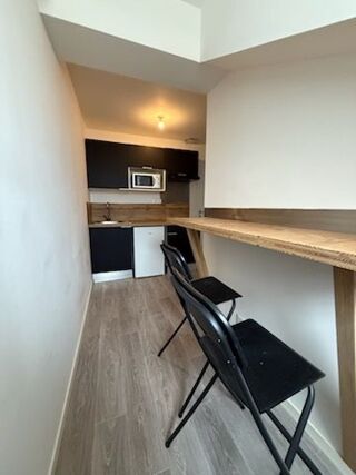  Appartement à louer 2 pièces 37 m²