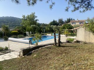  Maison � vendre 10 pi�ces 220 m�