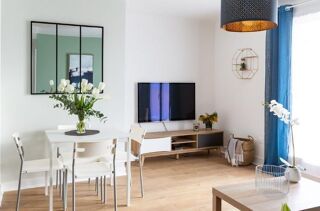  Appartement à louer 5 pièces 84 m²