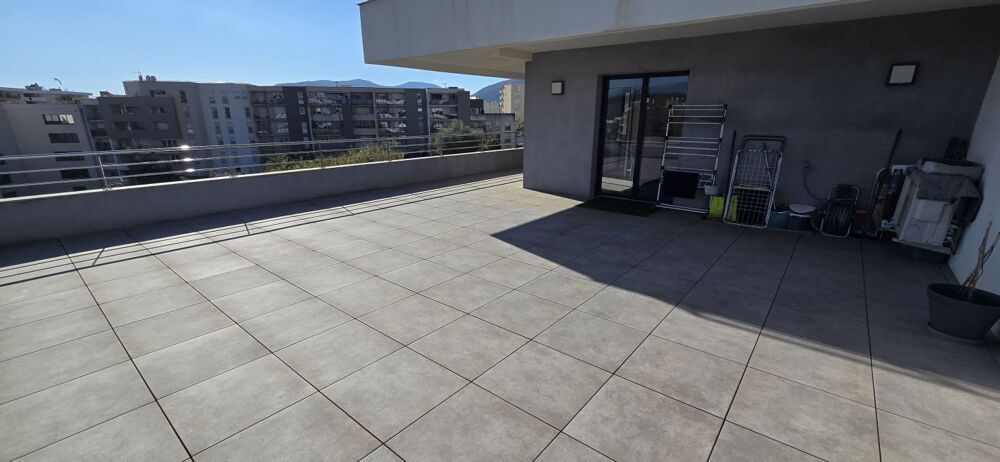 Vente Appartement 3 Pièces tres grande terrasse Ajaccio