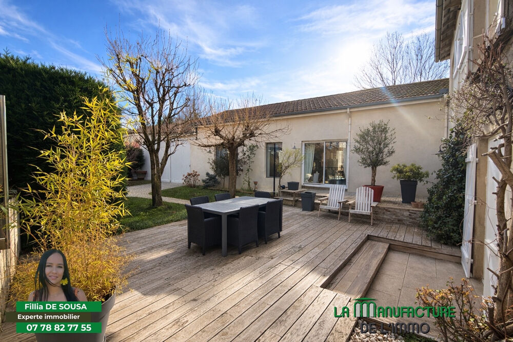 MAISON DE 218.19 M2 - TERRASSES - PISCINE - GARAGE - LE CHAMBON FEUGEROLLES