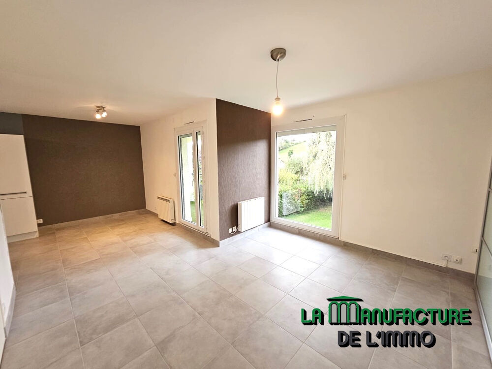 MAISON MITOYENNE DE TYPE F5 - BALCON - JARDIN DE 940 M2 / ROCHE-LA-MOLIERE