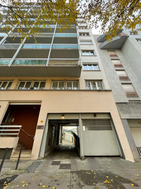  Parking / Garage � louer 