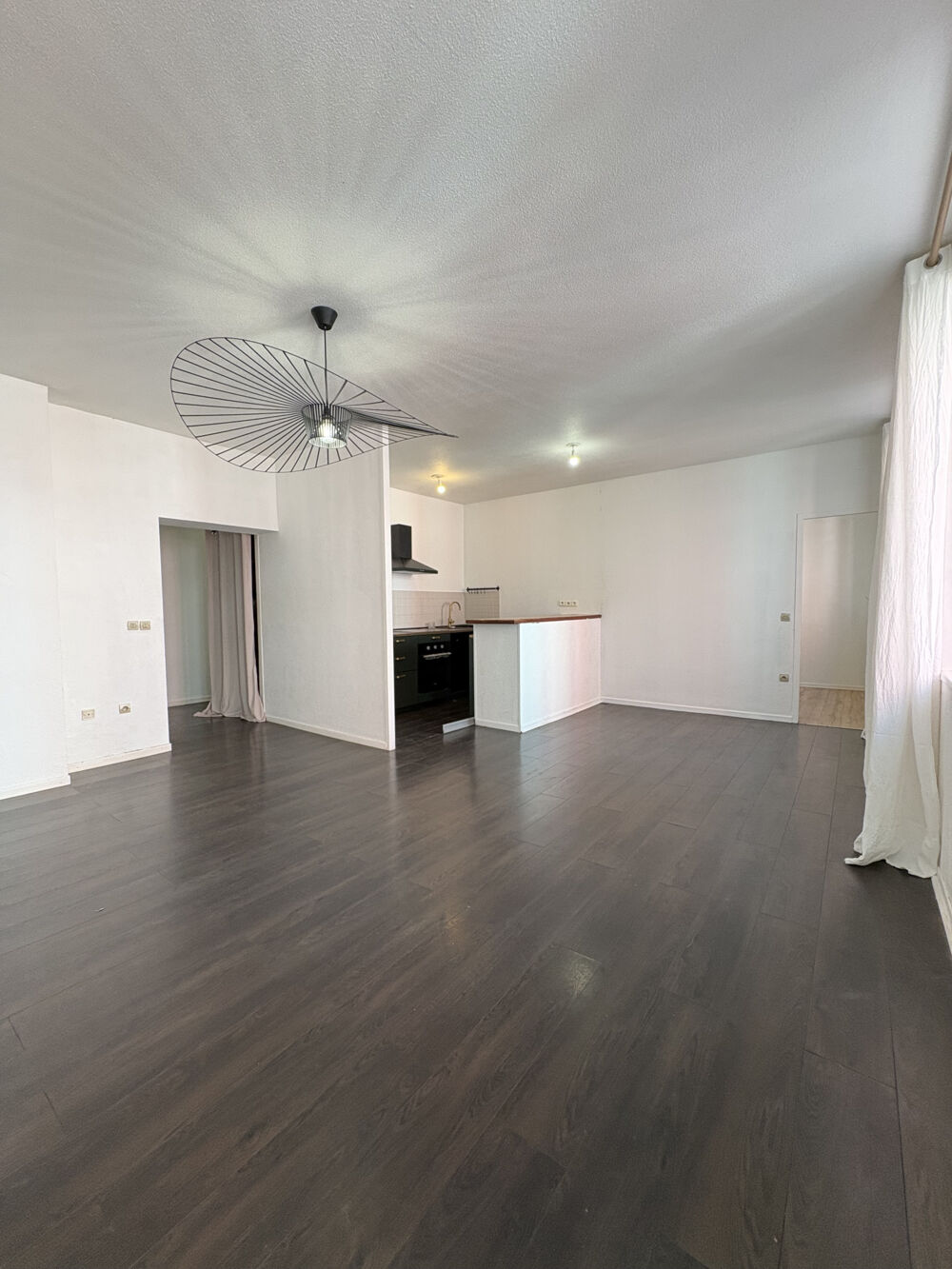 Location Appartement APPARTEMENT T4 DE 77.97 M2 - 3 CH - CAVE - BELLEVUE / CENTRE DEUX St etienne