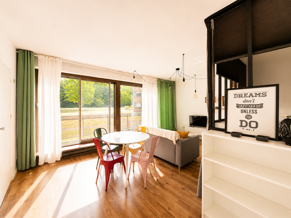 GRAND T1 MEUBLÉ 44 m2 RDC SUR JARDIN INTÉRIEUR EMILE CLERMONT TENNIS CLUB - FAURIEL - SAINT-ÉTIENNE (421