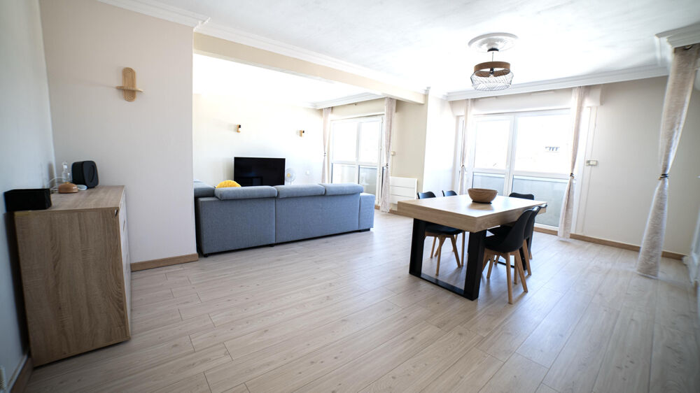 Appartement F4 de 87 m2 - balcon - dernier étage - cave et garage / Monthieu prox. steel
