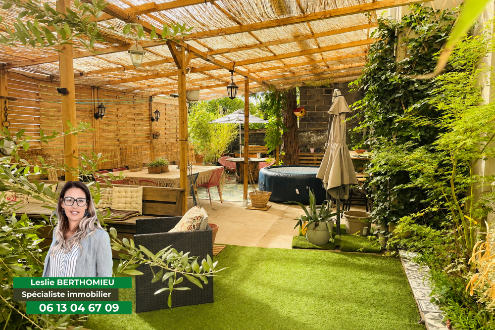 MAISON DE VILLE ST ETIENNE VILLEBOEUF AVEC TERRASSE DE 70M2 + 2 GARAGES