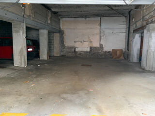  Parking / Garage à vendre 185 m² St etienne