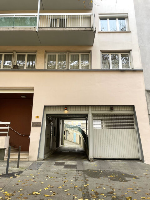  Parking / Garage � louer 