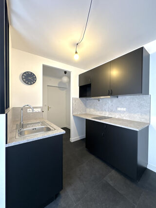 Appartement à louer 1 pièce 33 m²