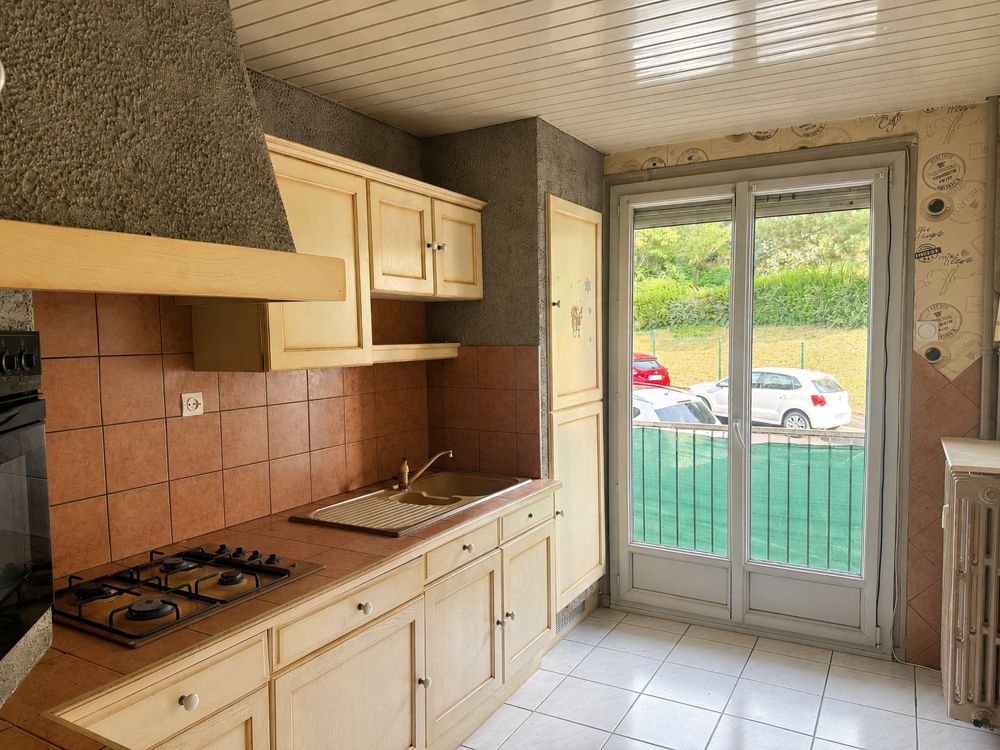 APPARTEMENT F4 TROIS CHAMBRES BALCON