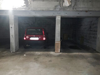  Parking / Garage à vendre 185 m² St etienne