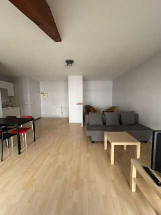  Appartement à louer 1 pièce 37 m²