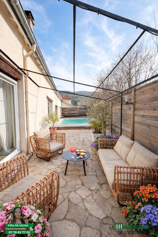  Maison � vendre 6 pi�ces 218 m�