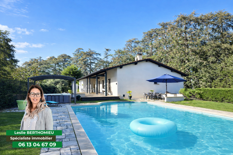   MAISON INDIVIDUELLE 4 CHAMBRES, PISCINE ET JACUZZI ST BONNET LES OULES Maison - 5 pi�ce(s) - 130 m�