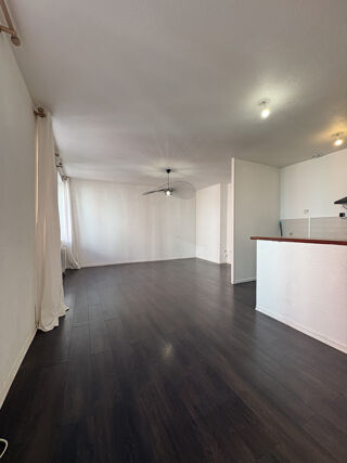  Appartement à louer 4 pièces 78 m²