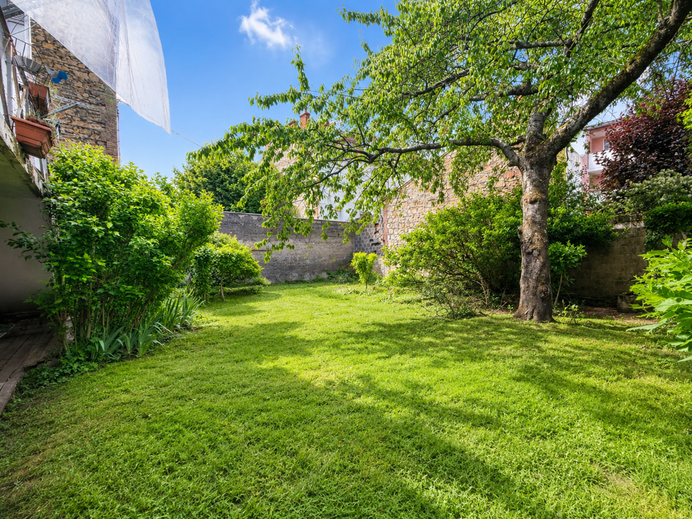Vente Maison IDEAL INVESTISSEURS - IMMEUBLE DE RAPPORT DE 2 LOGEMENTS DIVISIBLES / CHATEAUCREUX-PROX. CENTRE VILLE St etienne