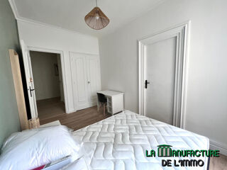  Appartement à louer 5 pièces 96 m²
