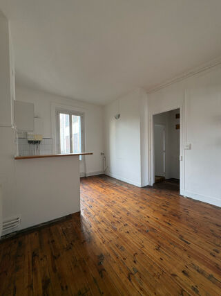  Appartement à louer 1 pièce 37 m²