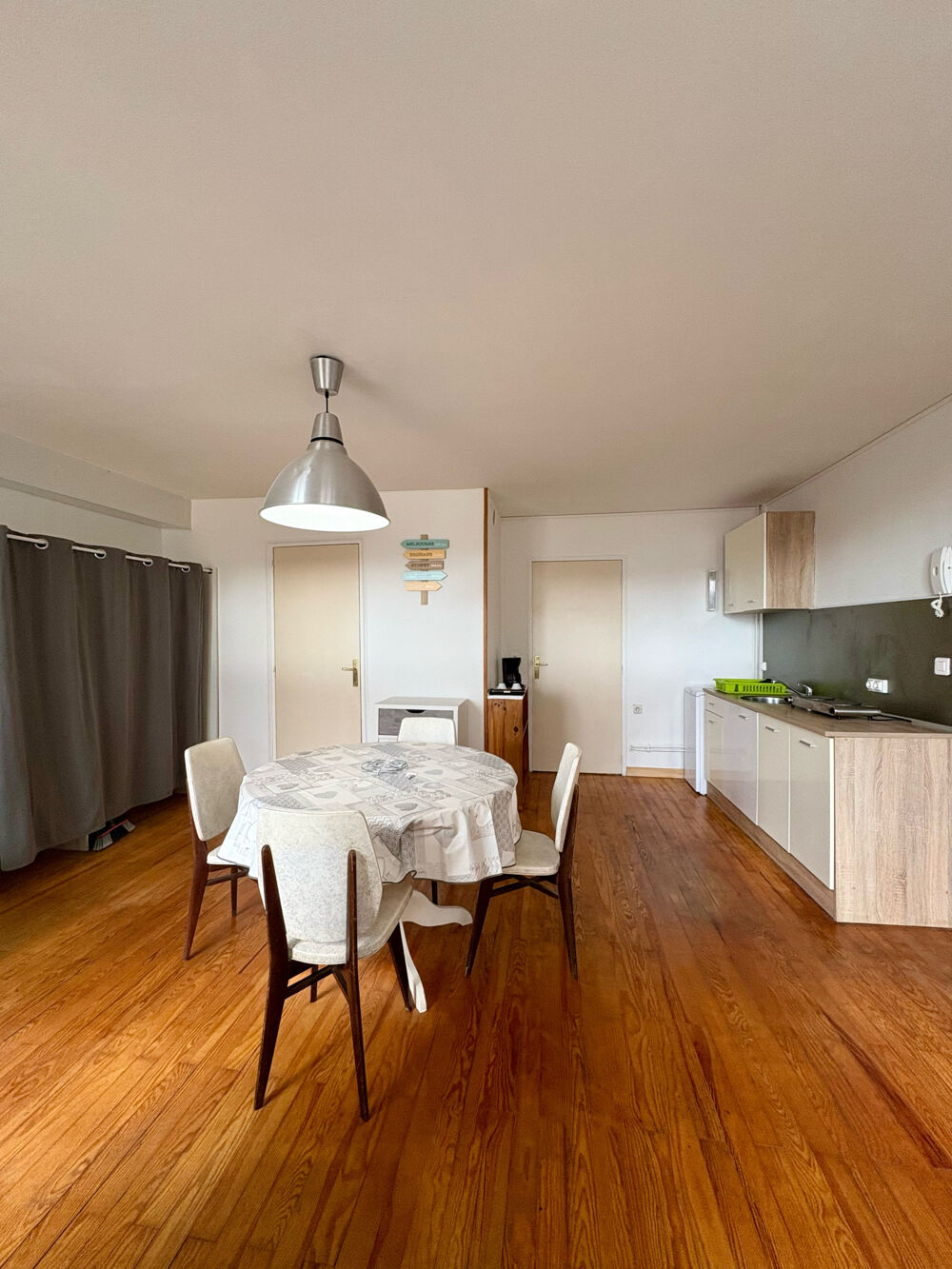 Location Appartement STUDIO MEUBLE TOUT CONFORT - COLLINE DES PÈRES / PROX. CENTRE-VILLE St etienne