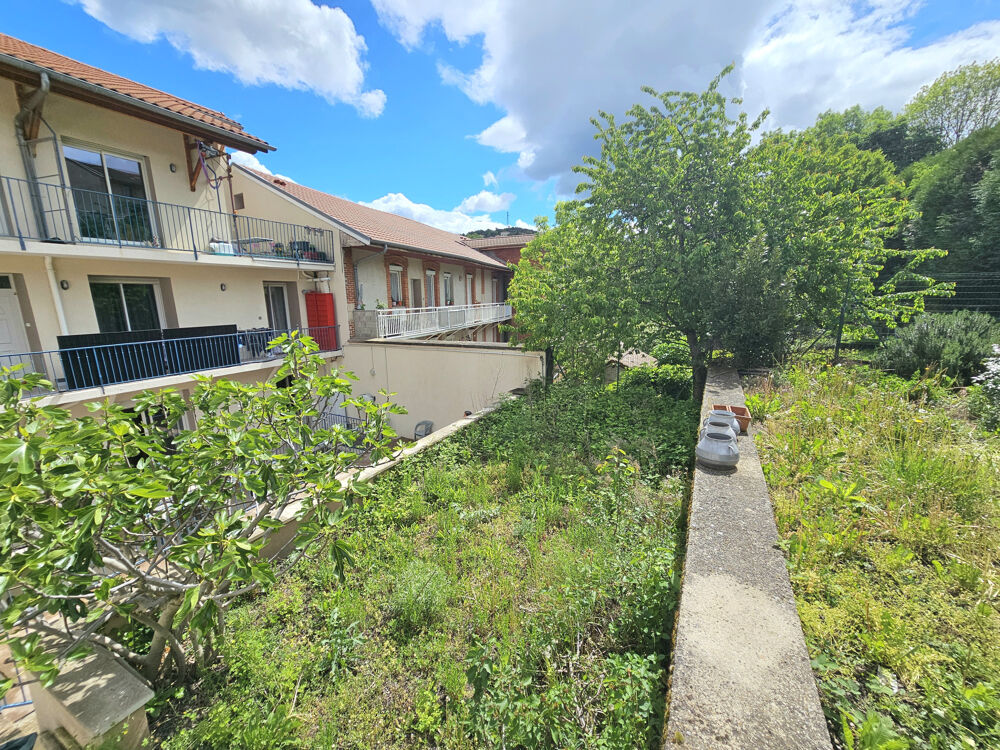 T4 DE 122 M2 AVEC JARDIN PRIVATIF ET DEPENDANCE