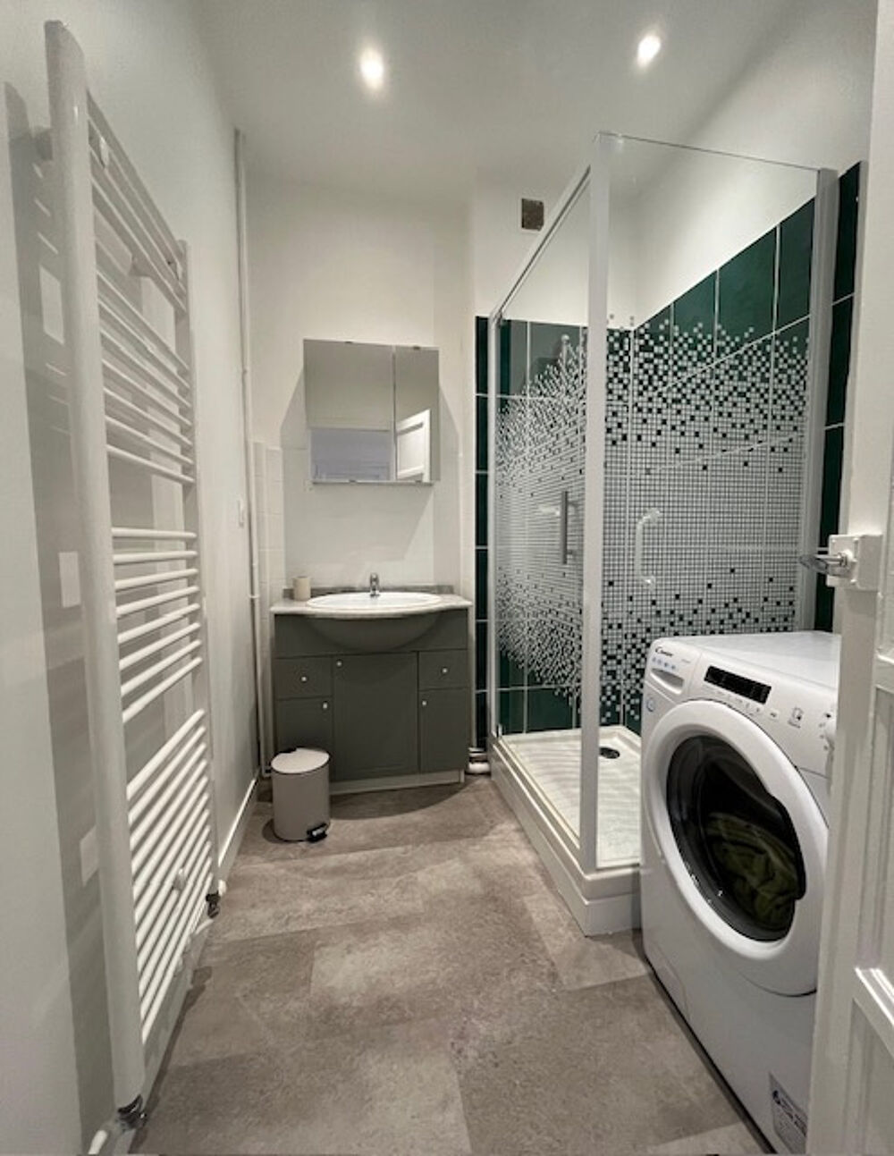 T3 - 2 CHAMBRES - MEUBLE / RUE TIBLIER VERNE
