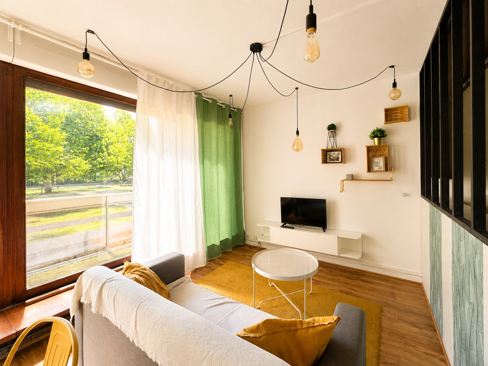 GRAND T1 MEUBLÉ 44 m2 RDC SUR JARDIN INTÉRIEUR EMILE CLERMONT TENNIS CLUB - FAURIEL - SAINT-ÉTIENNE (421