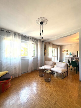  Appartement à louer 4 pièces 78 m²