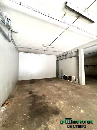  Parking / Garage � louer 12 m�