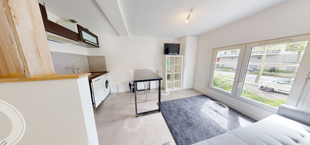 Location Appartement STUDIO MEUBLE 18,79M2 - RDC - BOULEVARD JULES JANIN/CARNOT St etienne