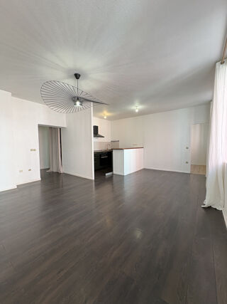 Appartement à louer 4 pièces 78 m²