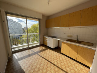  Appartement  vendre 5 pices 106 m