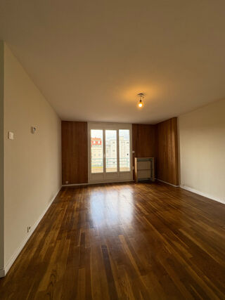  Appartement à louer 2 pièces 50 m²