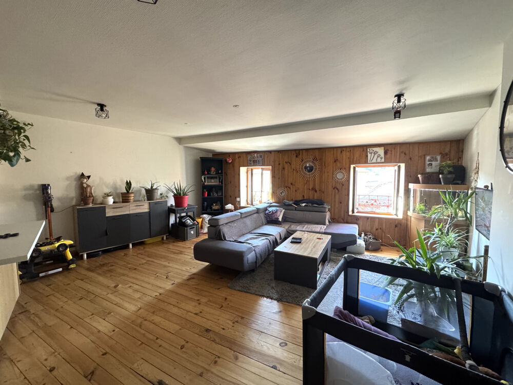 APPARTEMENT T3 - JARDIN COLLECTIF / LURIECQ CENTRE