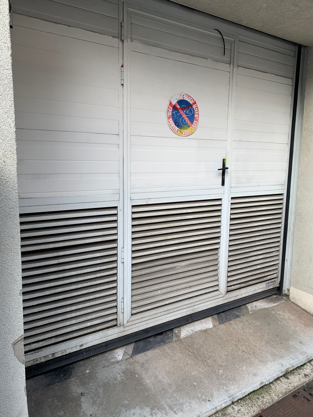 Vente Parking/Garage LOT DE 7 EMPLACEMENTS DE PARKINGS LOUES - CENTRE VILLE - SAINT-ETIENNE St etienne