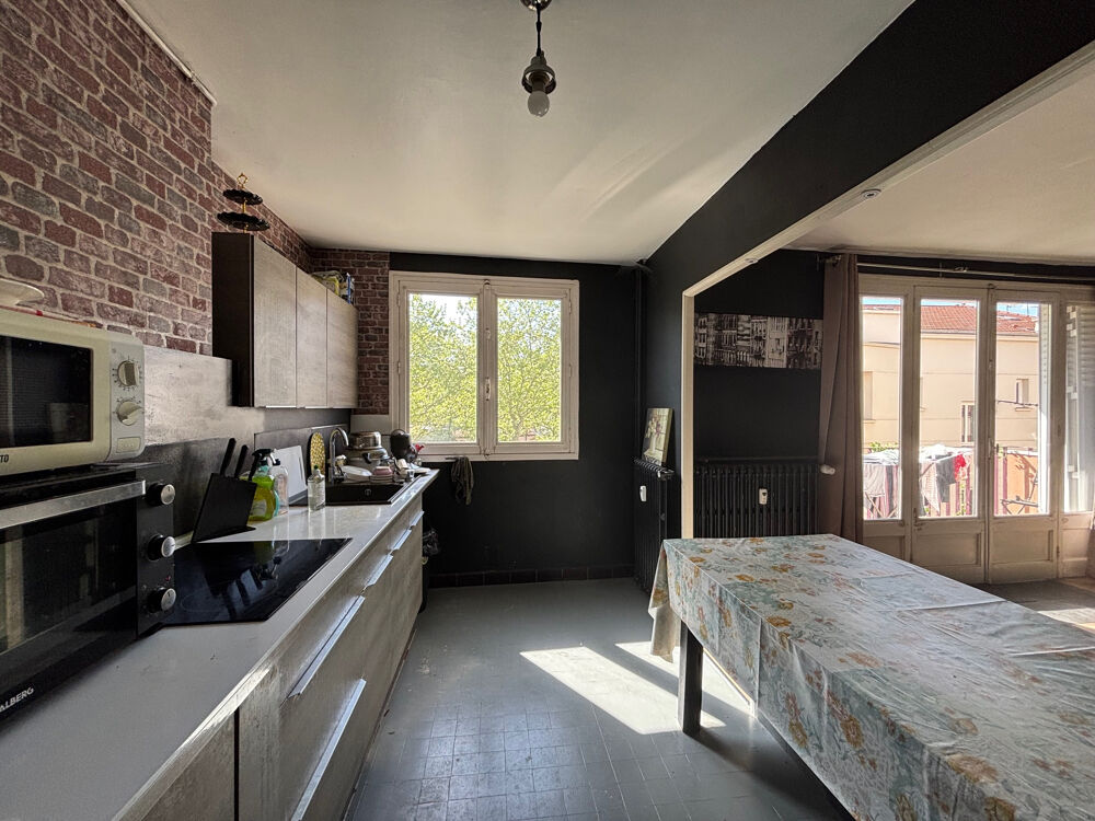 SAINT ETIENNE JULES JANIN/CHATEAUCREUX - APPARTEMENT T3 LOUÉ DE 61.98m2 AVEC BALCON